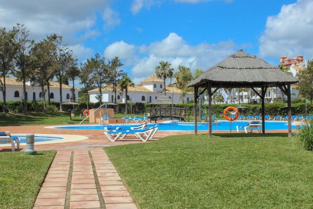 2 Bedrooms Sea And Pool View Apt In Duquesa Golf & Gardens Manilva Castillo de Sabinillas Exterior photo