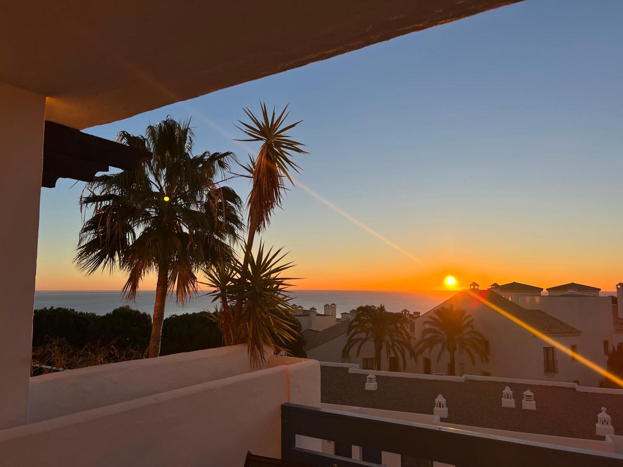 2 Bedrooms Sea And Pool View Apt In Duquesa Golf & Gardens Manilva Castillo de Sabinillas Exterior photo